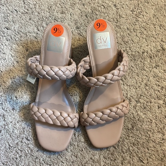 Dolce Vita Braided Heels - Picture 3 of 4